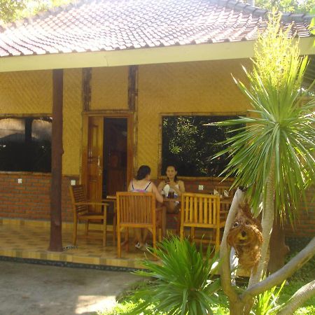 Dormitory Sedap Malam Singaraja Zewnętrze zdjęcie