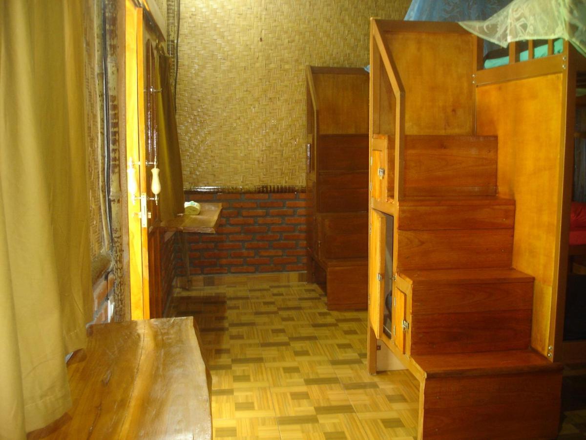 Dormitory Sedap Malam Singaraja Zewnętrze zdjęcie